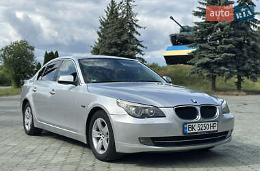 Седан BMW 5 Series 2009 в Дубно
