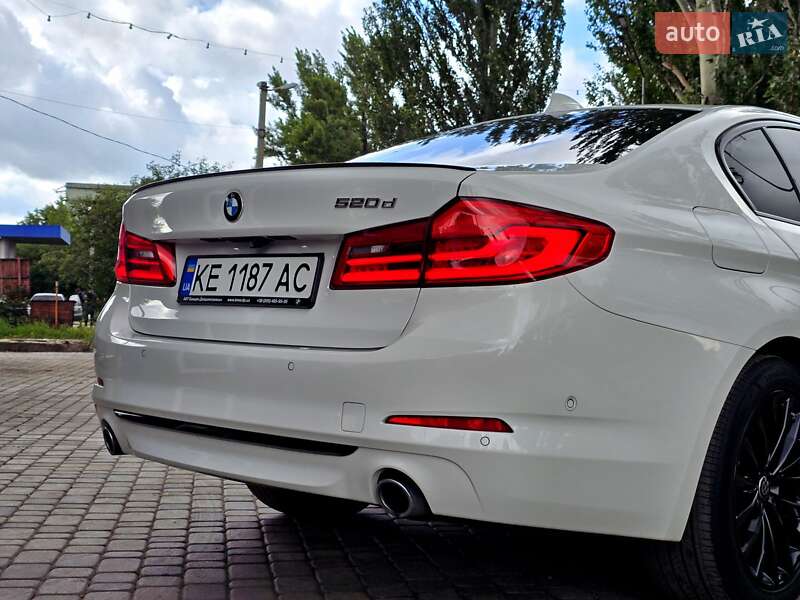 Седан BMW 5 Series 2018 в Києві