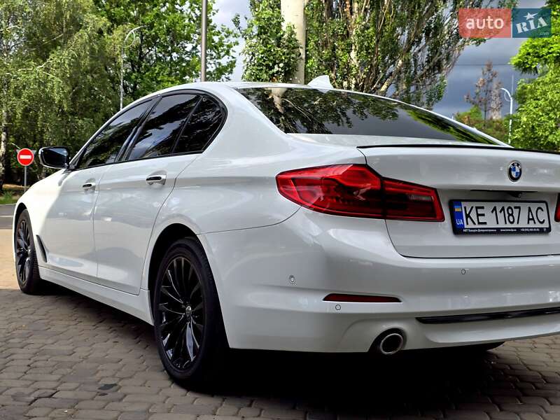 Седан BMW 5 Series 2018 в Києві
