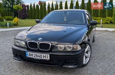 Седан BMW 5 Series 2001 в 