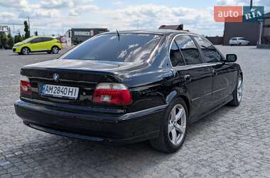 Седан BMW 5 Series 2001 в 