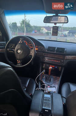 Седан BMW 5 Series 1999 в 