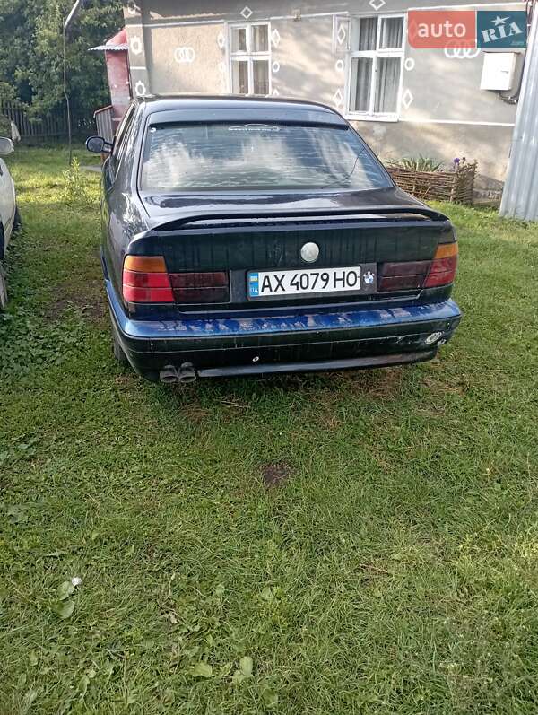 Седан BMW 5 Series 1995 в Зборові
