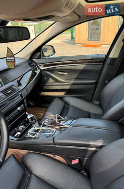 Седан BMW 5 Series 2010 в 