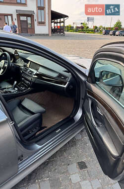Седан BMW 5 Series 2010 в 