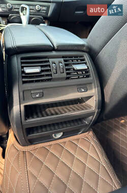 Седан BMW 5 Series 2010 в 