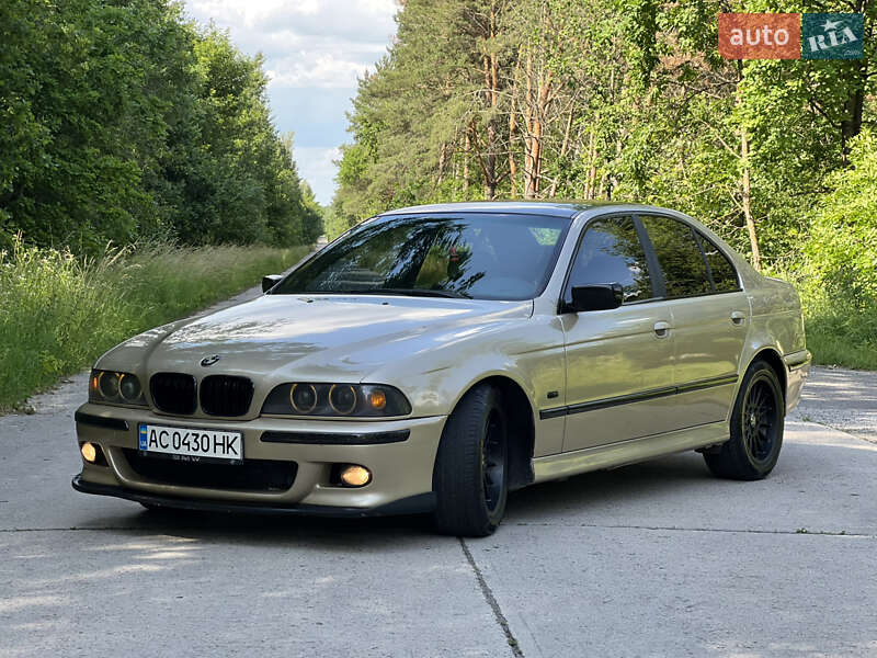 BMW 5 Series 2001