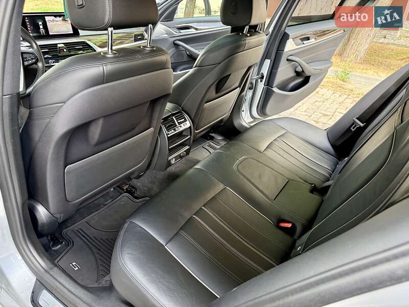 Седан BMW 5 Series 2019 в Днепре