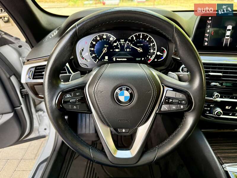 Седан BMW 5 Series 2019 в Днепре