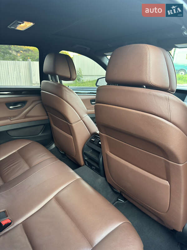 Седан BMW 5 Series 2013 в Львові