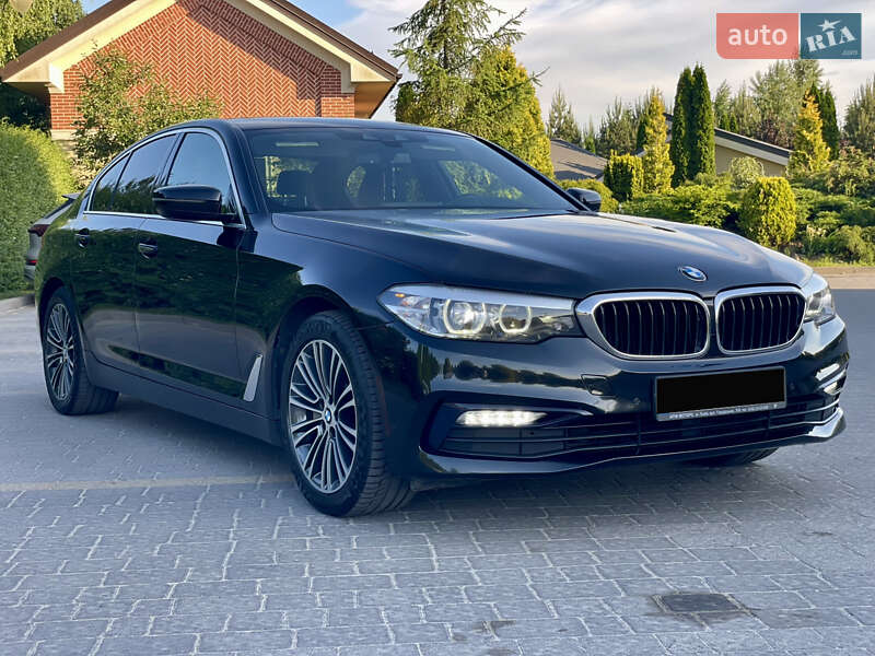 Седан BMW 5 Series 2018 в Львові
