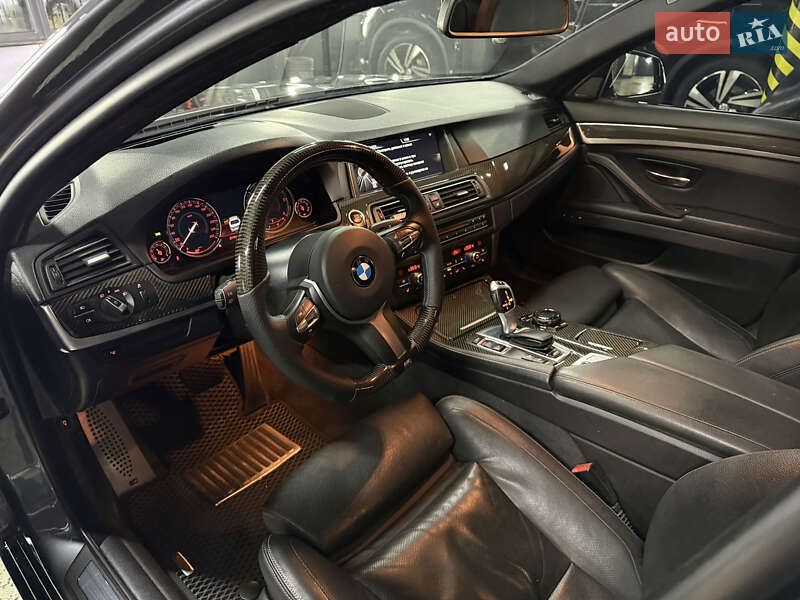 Седан BMW 5 Series 2016 в Кривому Розі
