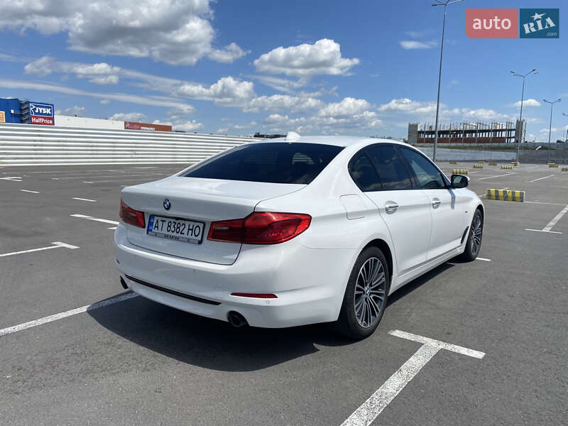 Седан BMW 5 Series 2017 в Львові
