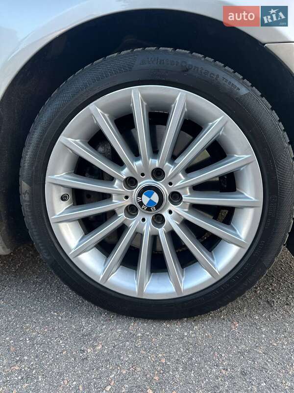 Седан BMW 5 Series 2012 в Золотоноше