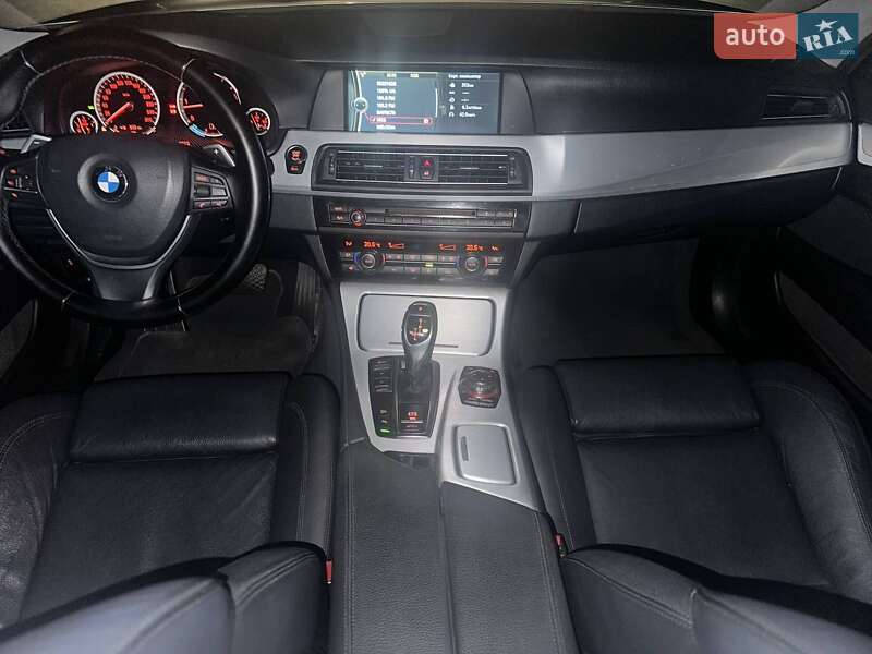 Седан BMW 5 Series 2012 в Золотоноше