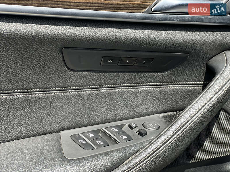 Седан BMW 5 Series 2018 в Виннице