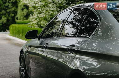Седан BMW 5 Series 2015 в 