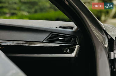 Седан BMW 5 Series 2015 в 