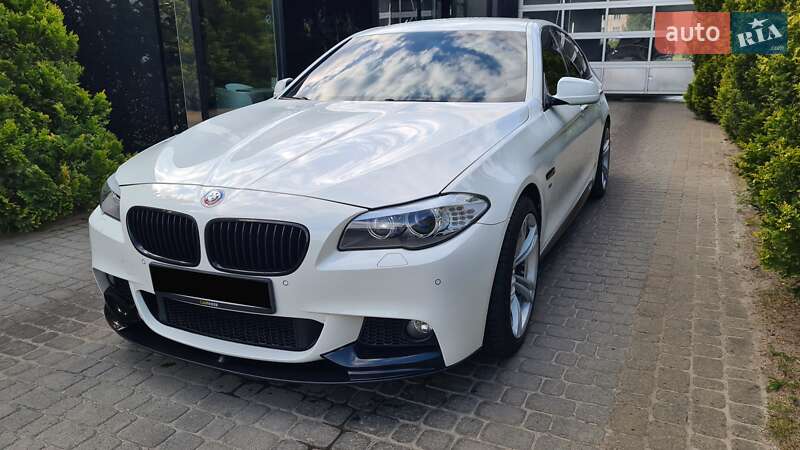 Седан BMW 5 Series 2011 в Львове