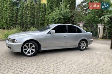 Седан BMW 5 Series 2002 в Львове