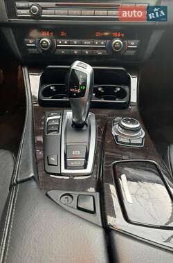 Седан BMW 5 Series 2012 в 