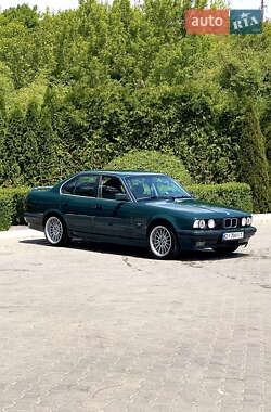 Седан BMW 5 Series 1993 в Тернополі