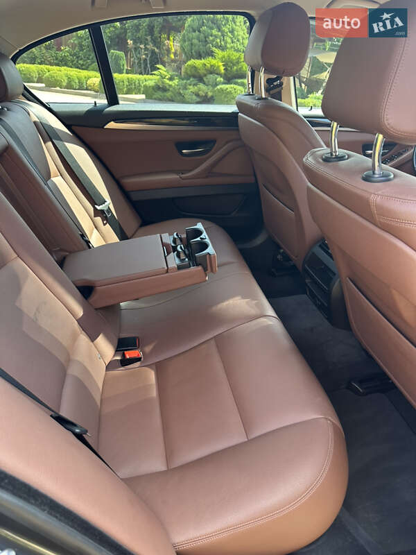Седан BMW 5 Series 2016 в Киеве