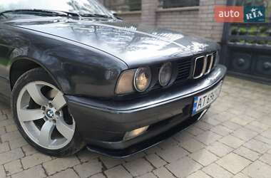 Седан BMW 5 Series 1990 в Івано-Франківську
