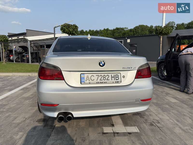 Седан BMW 5 Series 2004 в Луцке
