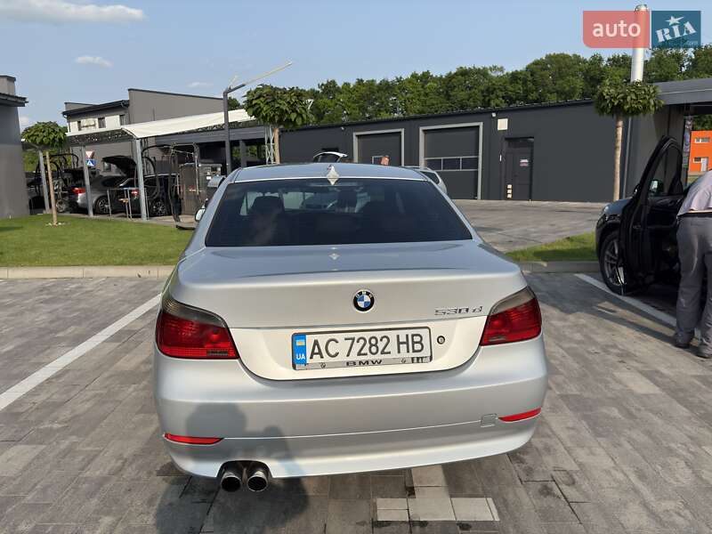 Седан BMW 5 Series 2004 в Луцке
