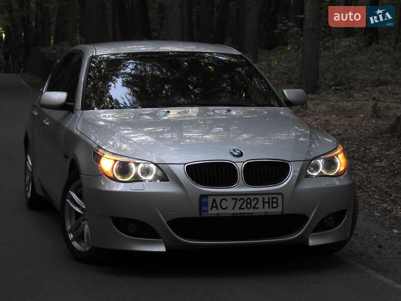 Седан BMW 5 Series 2004 в Луцке