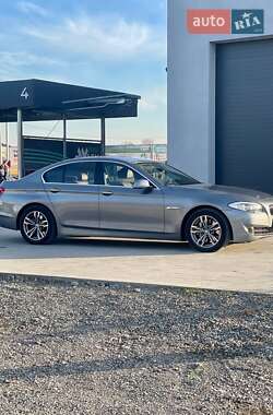 Седан BMW 5 Series 2013 в Виноградові