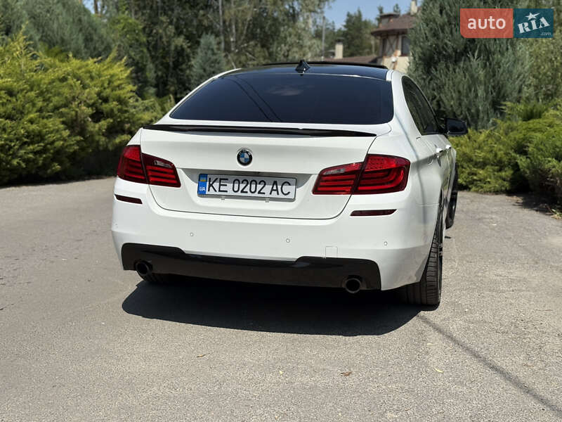 Седан BMW 5 Series 2012 в Дніпрі