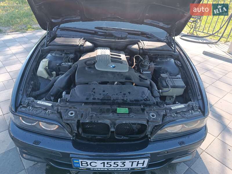 Седан BMW 5 Series 2002 в Самборе