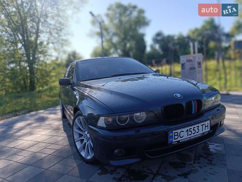 Седан BMW 5 Series 2002 в Самборе