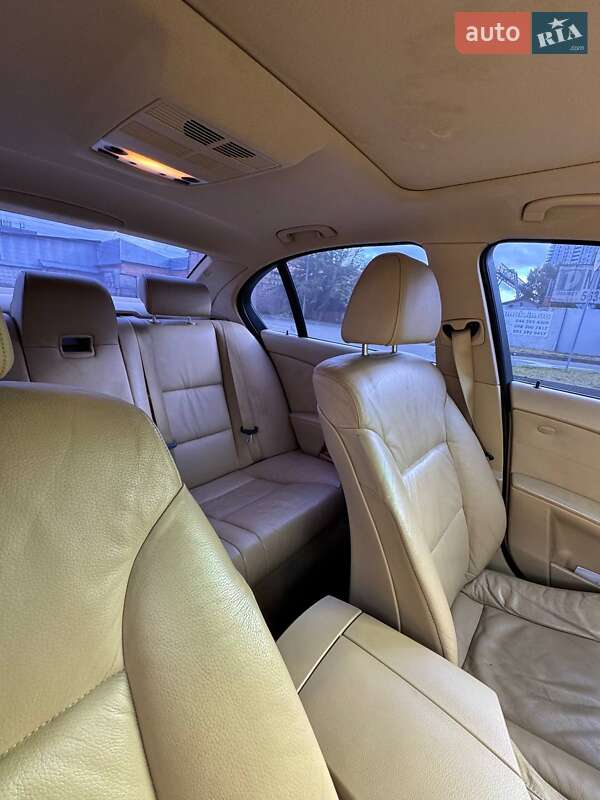 Седан BMW 5 Series 2004 в Киеве