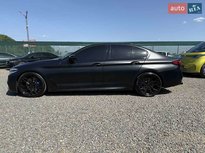 Седан BMW 5 Series 2017 в Мукачевому