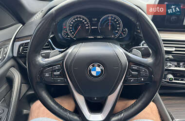 Седан BMW 5 Series 2018 в  фото 32 Седан BMW 5 Series 2018 в