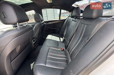 Седан BMW 5 Series 2018 в  фото 42 Седан BMW 5 Series 2018 в