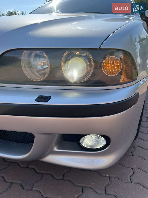 Седан BMW 5 Series 2002 в Чернівцях