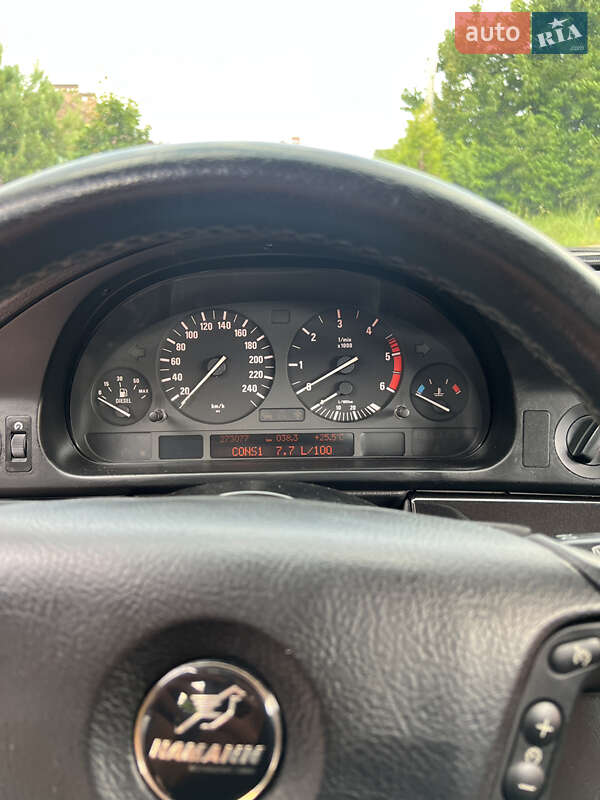 Седан BMW 5 Series 2002 в Чернівцях