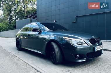 Седан BMW 5 Series 2010 в Славянске