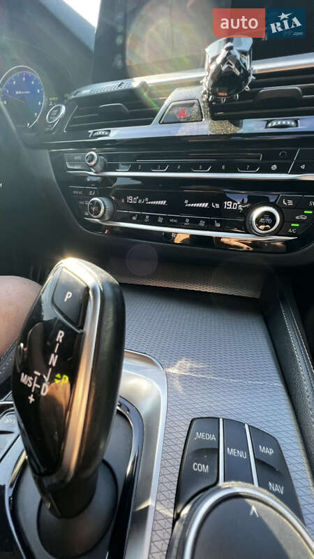 Седан BMW 5 Series 2017 в Запорожье фото 57 Седан BMW 5 Series 2017 в Запорожье