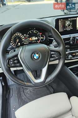 Седан BMW 5 Series 2017 в 