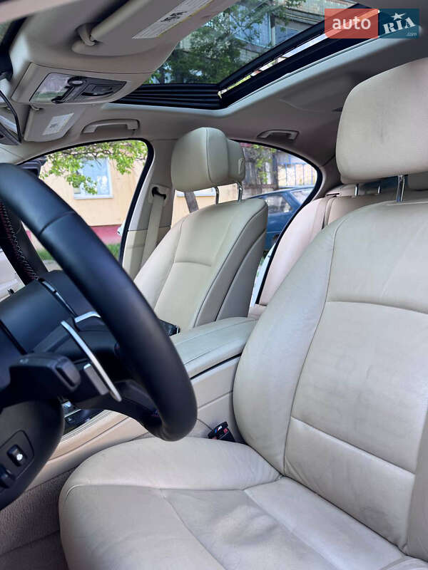 Седан BMW 5 Series 2010 в Запорожье