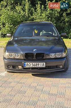 Седан BMW 5 Series 2000 в 