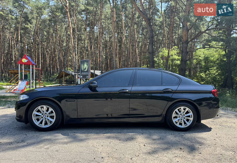 Седан BMW 5 Series 2014 в Кременчуці