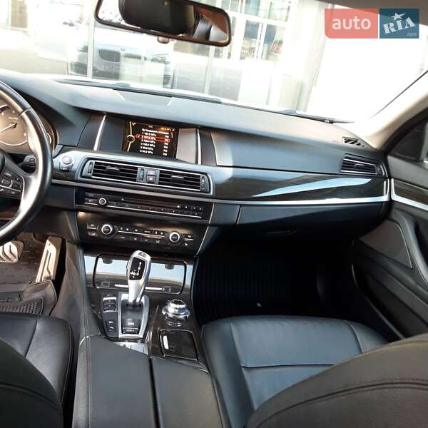 Седан BMW 5 Series 2013 в Калуше