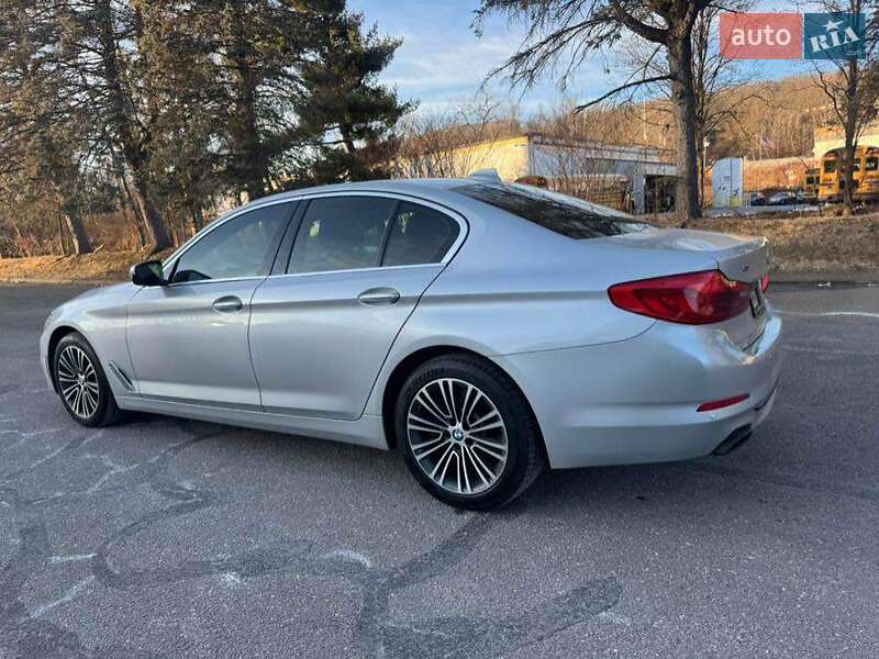 Седан BMW 5 Series 2017 в Киеве