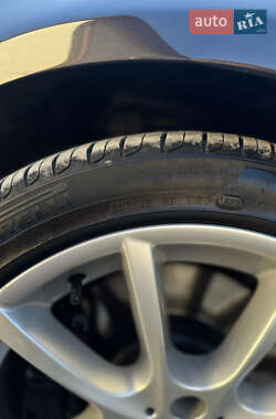 Седан BMW 5 Series 2011 в 